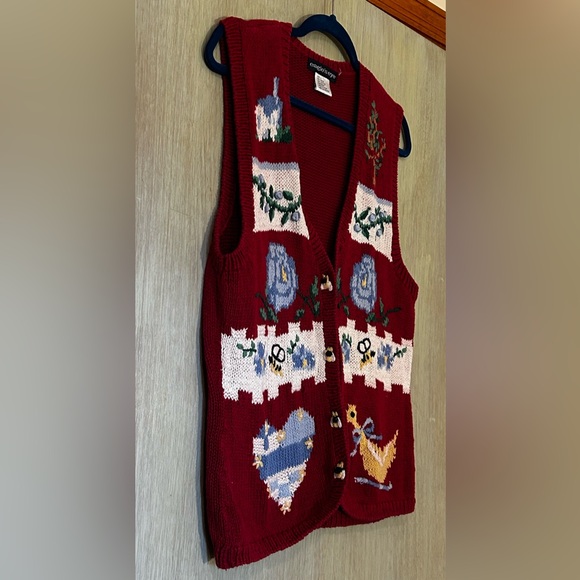 Eagle’s Eye Vintage Red Knitted Floral Bumblebee Cottagecore Vest, Sleeveless - Picture 7 of 14